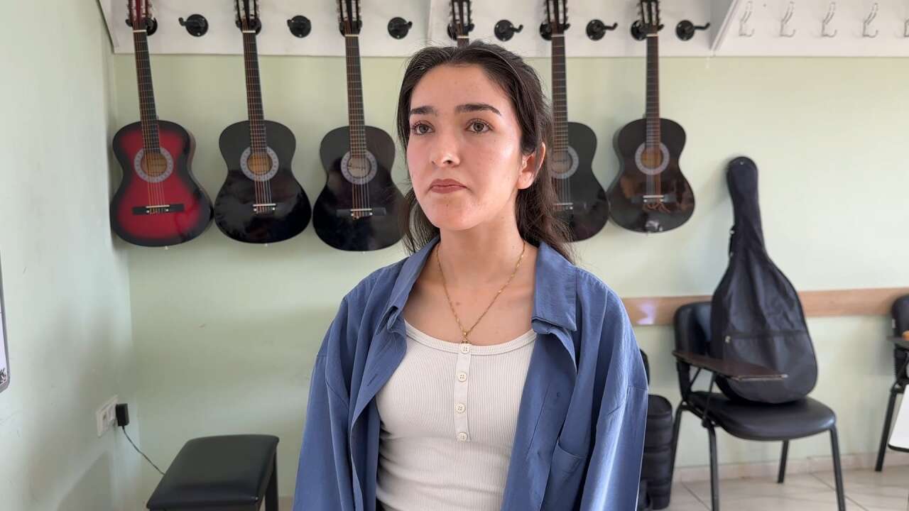 Semih öğretmen 9 gencin hayatına dokundu! Özlem’in yolu Konya’ya çıktı 10